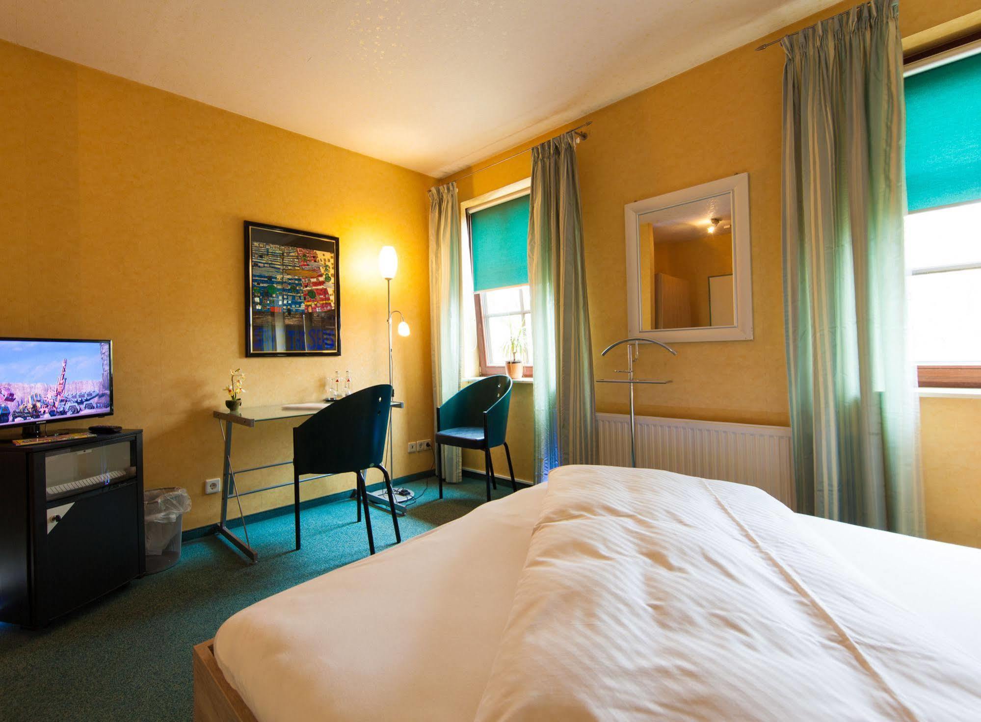 Garni-Hotel An Der Weide Berlin Bagian luar foto